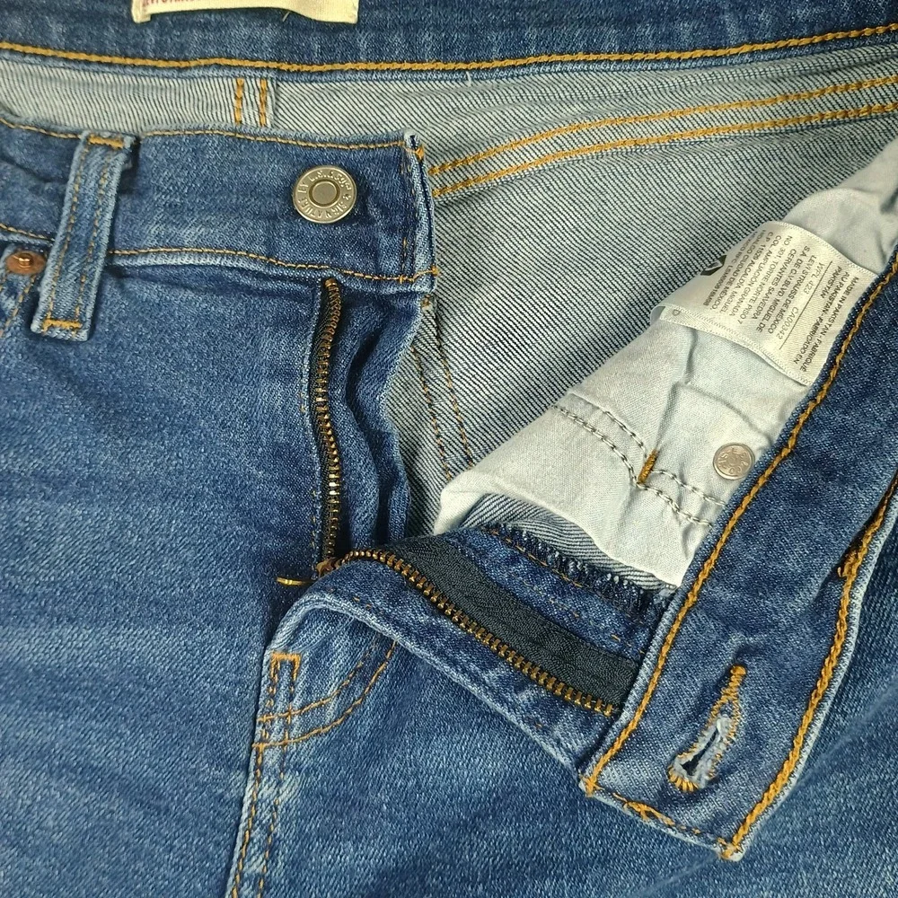 Signature Levi Strauss Heritage Boyfriend Jeans Women's 10 Relaxed Fit Cuffed